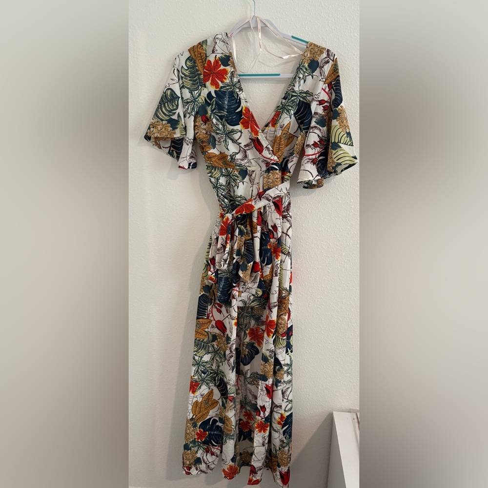 Women’s True Destiny Floral Romper Size M